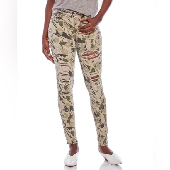 NWT TRUE RELIGION GARDEN CAMO SUPER SKINNY Distressed‎ Mid Rise Jeans Size 27 - Picture 4 of 16